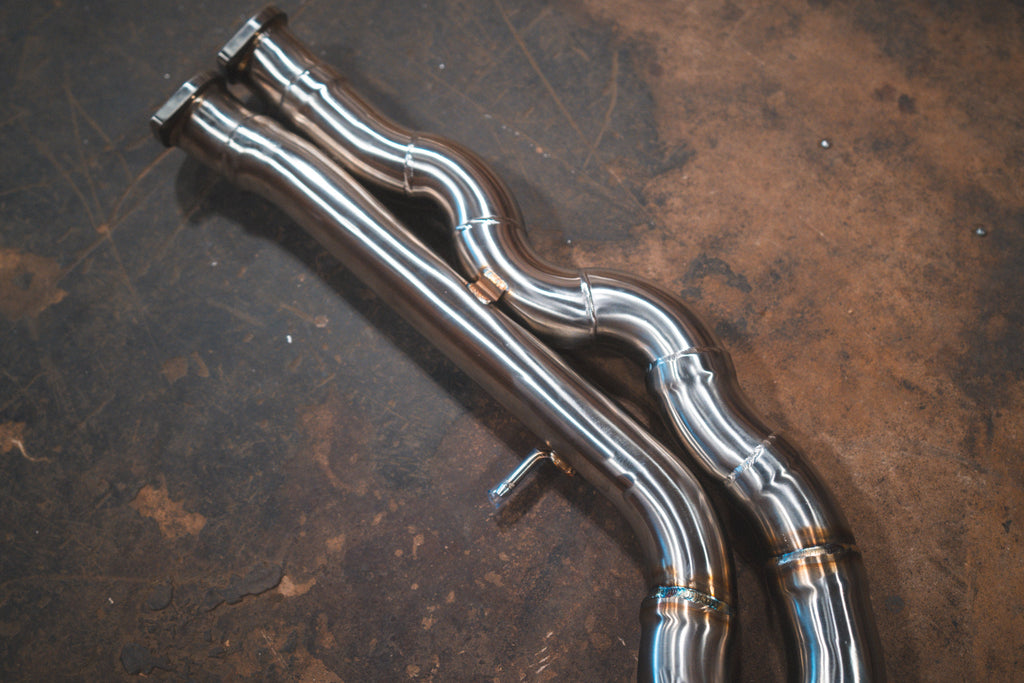 BMW F87 M2 Competition Equal Length Sportuitlaat met kleppen